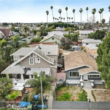 Image 2 - 491 East 46th Street, Los Angeles, CA 90011, USA - House for sale