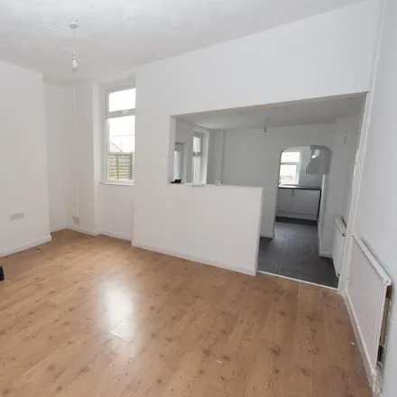 Rent this 2 bed townhouse on Compton Street in Cardiff, CF11 6SX