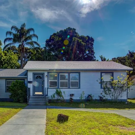Buy this 3 bed house on 1713 29th Street West in Bradenton, FL 34205