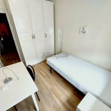 Rent this 5 bed apartment on Calle Seminario in 33007 Oviedo, Spain