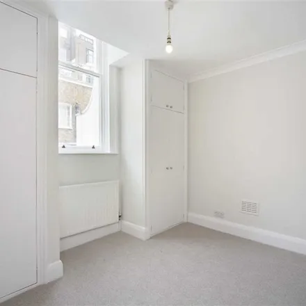 Rent this 2 bed apartment on Chilworth Court in 125-129 Gloucester Terrace, London