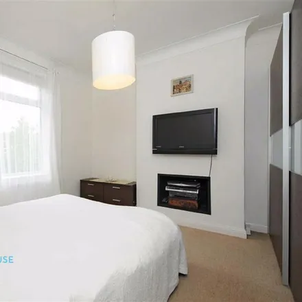 Image 1 - Chandos Road, London, NW2 4LS, United Kingdom - Apartment for rent
