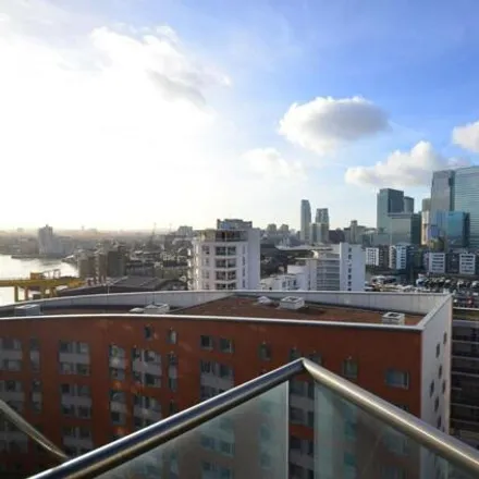 Image 1 - New Providence Wharf, 1 Fairmont Avenue, London, E14 9RF, United Kingdom - Apartment for sale