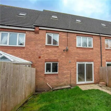 Buy this 4 bed townhouse on 50 New Charlton Way in Catbrain, BS10 7TN
