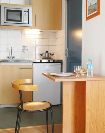 Rent this 1 bed apartment on Passage Sassaigne in 76300 Sotteville-lès-Rouen, France