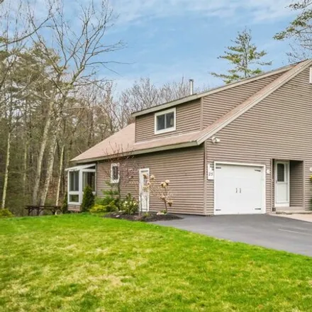 Buy this 3 bed house on 25 Cunningham Drive in Derry, NH 03038