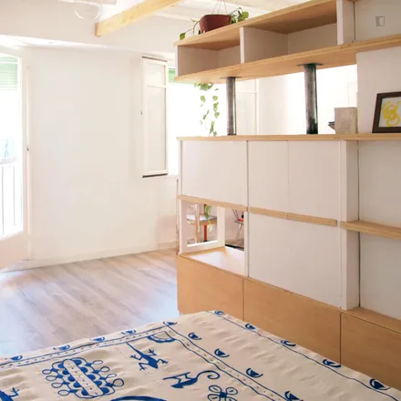 Rent this studio apartment on Carrer d'en Robador in 5, 08001 Barcelona