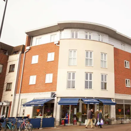 Rent this 2 bed room on Wagtail Coffee & Yoga in Church Square, Chichester
