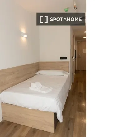 Rent this 1 bed room on Calisthenics Park in Plaça el Carraixet, 46100 Burjassot