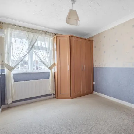 Image 3 - Clinton Crescent, Aylesbury, HP21 7JN, United Kingdom - Apartment for rent