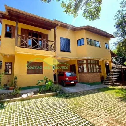 Buy this 7 bed house on Servidão Bosque dos Girassóis in Rio Tavares, Florianópolis - SC