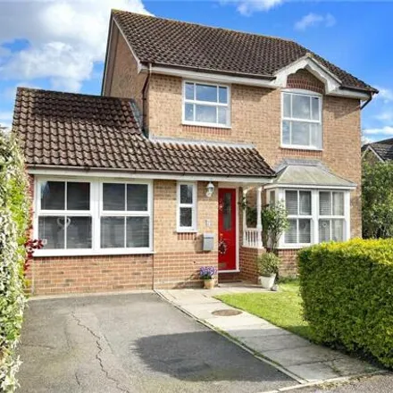 Buy this 4 bed house on Finches Close in Lyminster, BN17 7GU