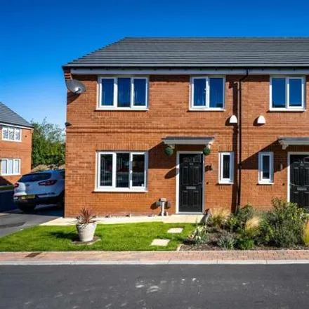 Rent this 4 bed duplex on Skellow Close in Sheffield, S2 1BN