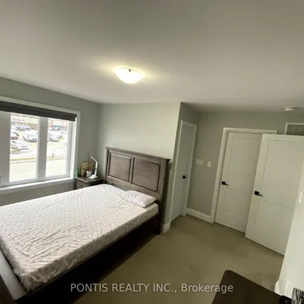 Rent this 3 bed apartment on 548 St. Vincent Street in Barrie, ON L4M 6Z4