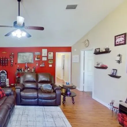 Buy this 3 bed apartment on 6925 Tomy Lee Trl in Killearn Acres, Tallahassee