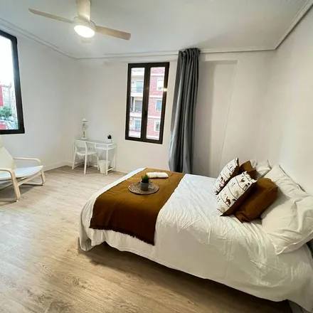 Image 9 - Carrer de Finestrat, 23, 46009 Valencia, Spain - Apartment for rent