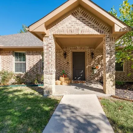 Image 2 - 4804 Nevada Trail, North Richland Hills, TX 76180, USA - House for sale