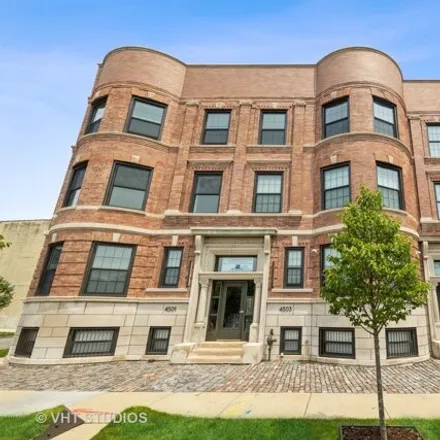 Rent this 3 bed apartment on 4507 South Calumet Avenue in Chicago, IL 60615