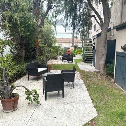 Rent this 2 bed apartment on 1132 Newport Avenue in Long Beach, CA 90804