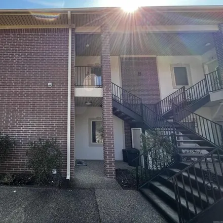 Buy this 2 bed condo on 1169 Airport Road in Hot Springs, AR 71913