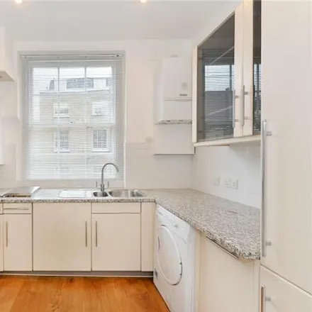 Image 3 - Connaught Square, London, W2 2HJ, United Kingdom - Room for rent