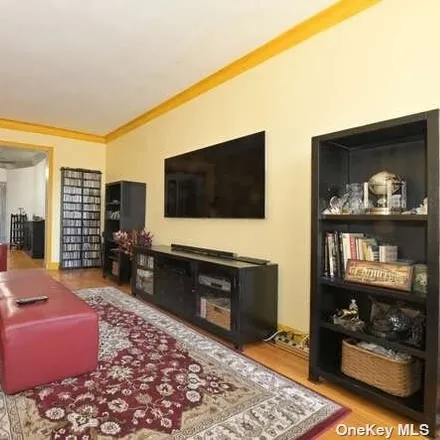 Image 8 - The Griswold, 86-10 34th Avenue, New York, NY 11372, USA - Condo for sale