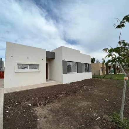 Buy this 3 bed house on unnamed road in Partido del Pilar, 1627 Villa Rosa