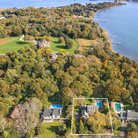 Image 1 - 45 Coves End Lane, Village of North Haven, Suffolk County, NY 11963, USA - House for sale