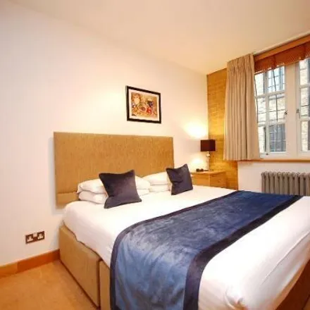 Rent this 2 bed apartment on Flag House in 33 Maltings Place, London