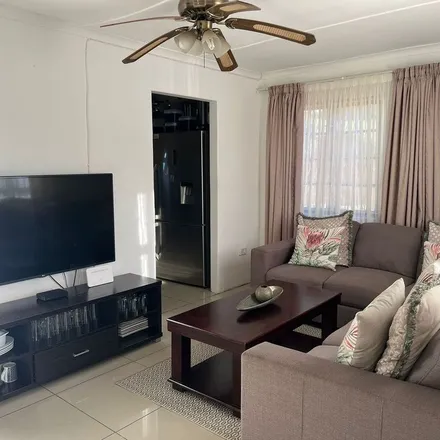 Image 6 - Saturn Place, Roseneath, KwaZulu-Natal, 4170, South Africa - Apartment for rent