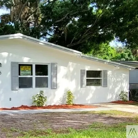 Rent this 3 bed house on 106 N 40th St