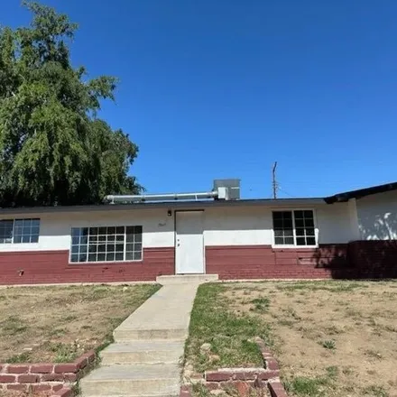 Buy this 3 bed house on 1021 Acacia Avenue in Bakersfield, CA 93305