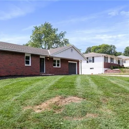 Image 4 - 3308 North 35th Place, St. Joseph, MO 64506, USA - House for sale