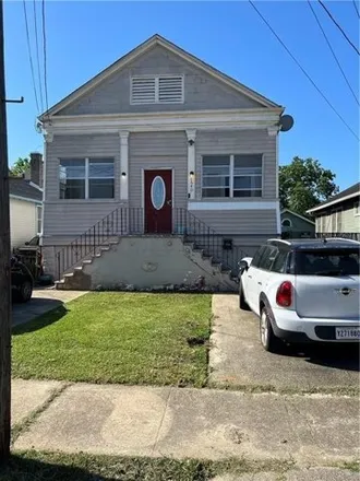Buy this 3 bed house on 2640 Clover Street in New Orleans, LA 70122