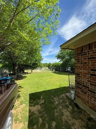 Image 2 - 1209 Meriwether Avenue, Fort Worth, TX 76115, USA - House for sale