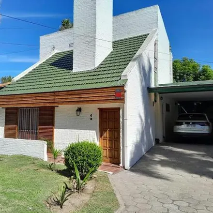Buy this 2 bed house on Francisco Seguí 658 in Adrogué, Argentina