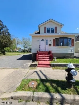 Rent this 3 bed house on 55 East Woodcliffe Avenue in Little Falls, NJ 07424