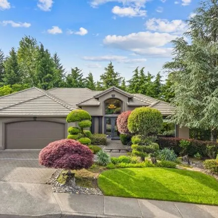 Buy this 4 bed house on 13867 Southwest Benchview Terrace in Tigard, OR 97223