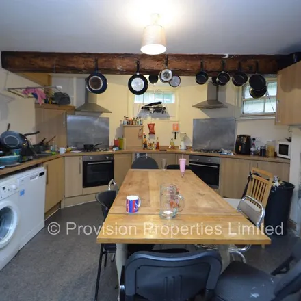 Image 5 - Regent Park Avenue, Leeds, LS6 2AU, United Kingdom - House for rent