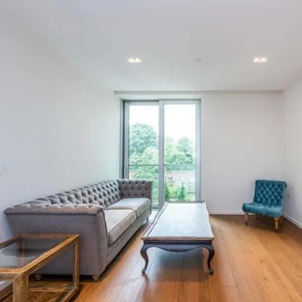 Buy this 1 bed apartment on 31 Seagrave Road in London, SW6 1RP