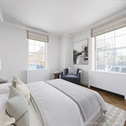 Image 3 - 101 East 93rd Street, New York, NY 10128, USA - Apartment for sale