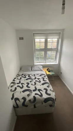 Rent this 1 bed room on Daryngton House in Hankey Place, Bermondsey Village