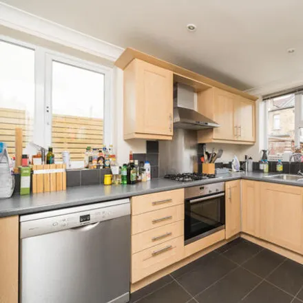 Rent this 2 bed townhouse on Hamilton Road in London, TW2 6SL