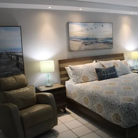 Rent this 2 bed apartment on Urbanización Villa Carolina 6ta Sección in Carolina, PR