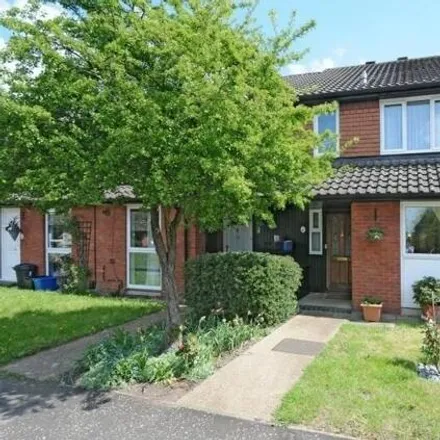 Rent this 3 bed townhouse on Mallard Close in London, TW2 7EQ