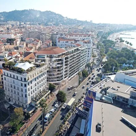 Image 4 - 72 Boulevard de la Croisette, 06400 Cannes, France - Apartment for sale