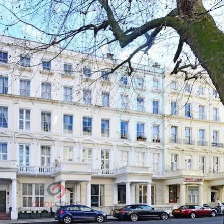 Rent this studio apartment on 6 Leinster Gardens in London, W2 3BH