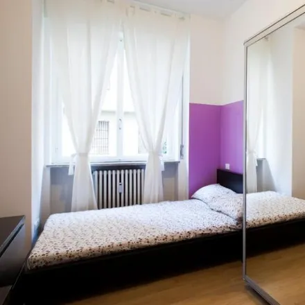 Rent this 7 bed room on MDP Intermediazioni Assicurative in Via Alberto Mario, 42