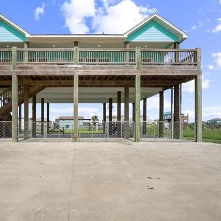 Buy this 3 bed house on 970 S Jacks Rd in Crystal Beach, Texas