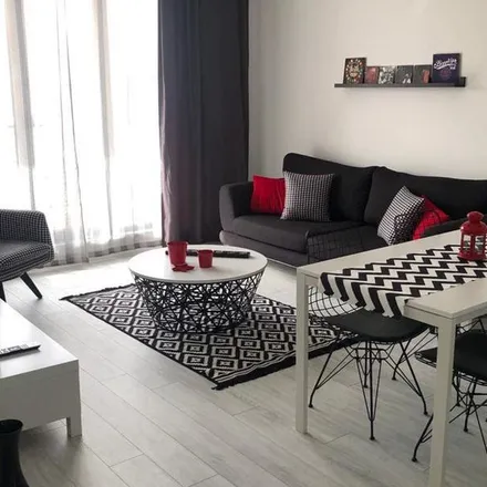 Rent this 1 bed apartment on 15 Temmuz Kızılay Millî İrade İstasyon Yerleşkesi in Karanfil Sokak, 06420 Çankaya